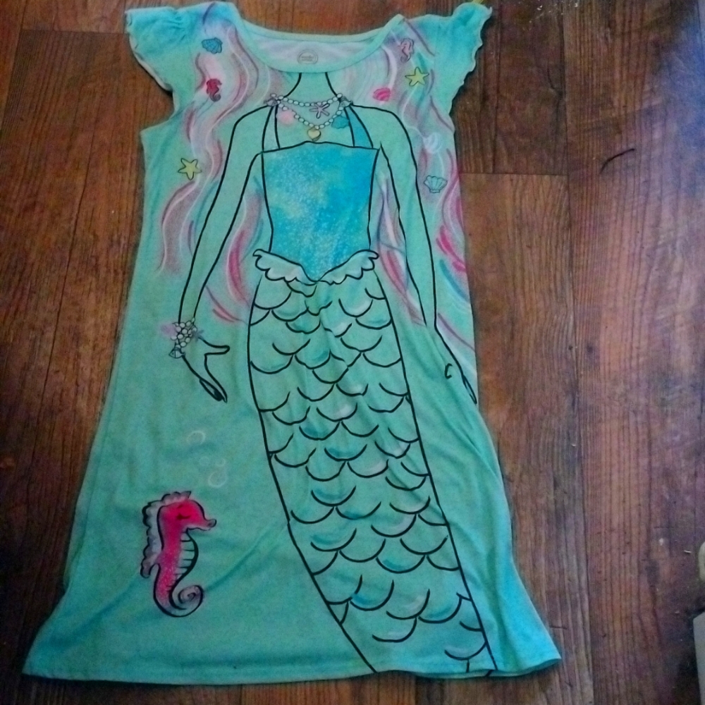 Nightgown